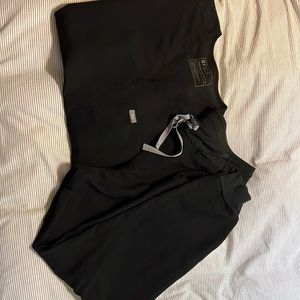 Figs Black🖤Scrub Set XL